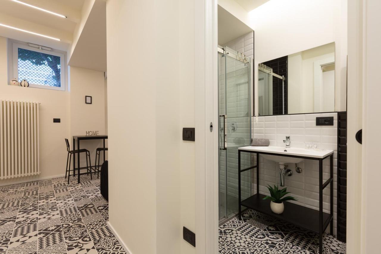Pay60 -Crescenzago- Luxury Yellow House ミラノ エクステリア 写真